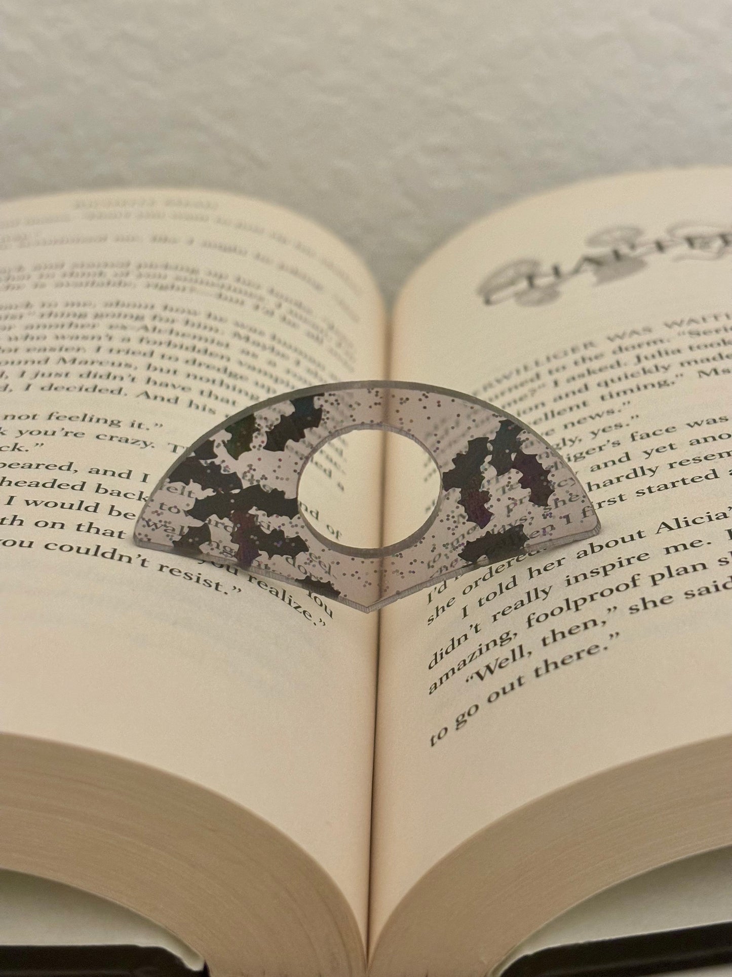 Halloween Bats Transparent Book Buddy